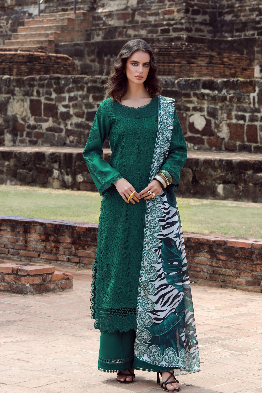 EMERALD DRAPE SAREE WITH 3D BLOUSE