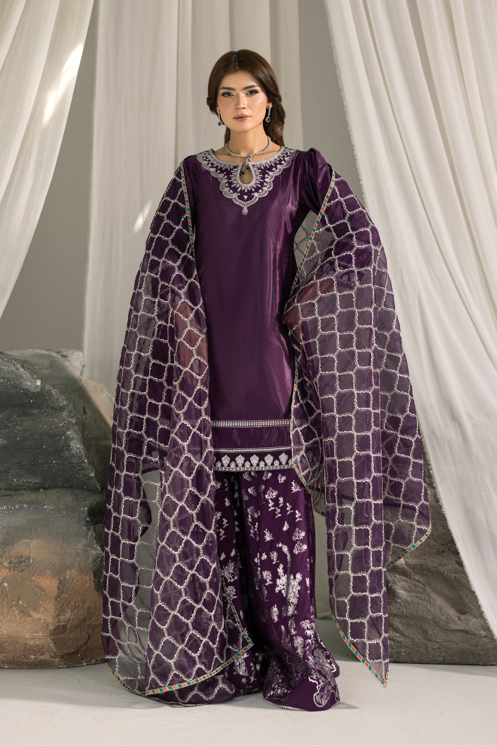 Plum lustre